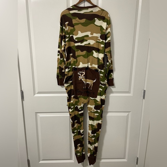 Lazy One deeriere Deer Flapjacks Unisex Adult Pajamas (Green Camo, Large) - Picture 2 of 3